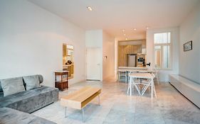 Deluxe Three Bedroom Apartment in the Heart of Antwerp